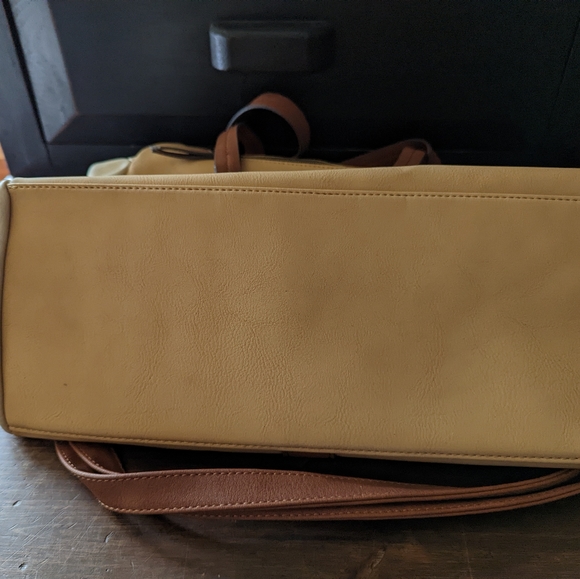 Time and Tru GG Vachetta compartment purse - Picture 5 of 5